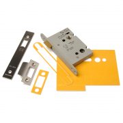 Pyrolock gaskets with door ironmongery